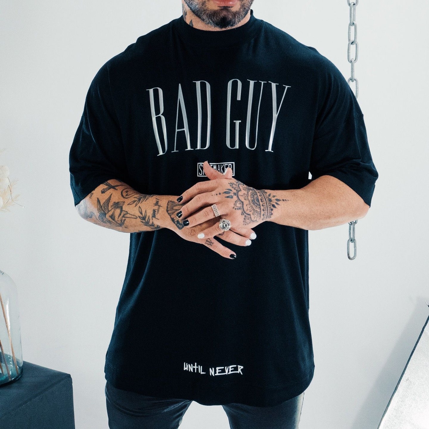 Camiseta Bad Guy - Silver Blck