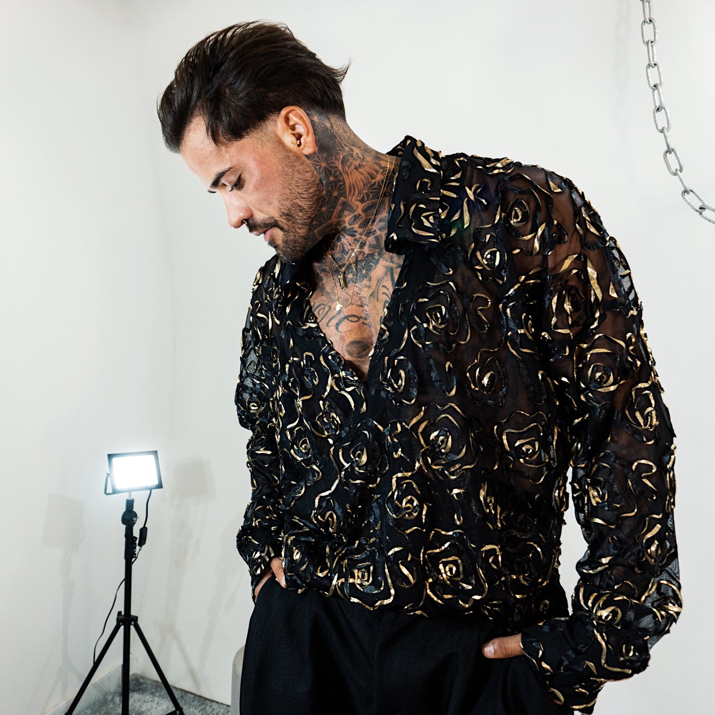 Camisa Hustlin - Gold Roses